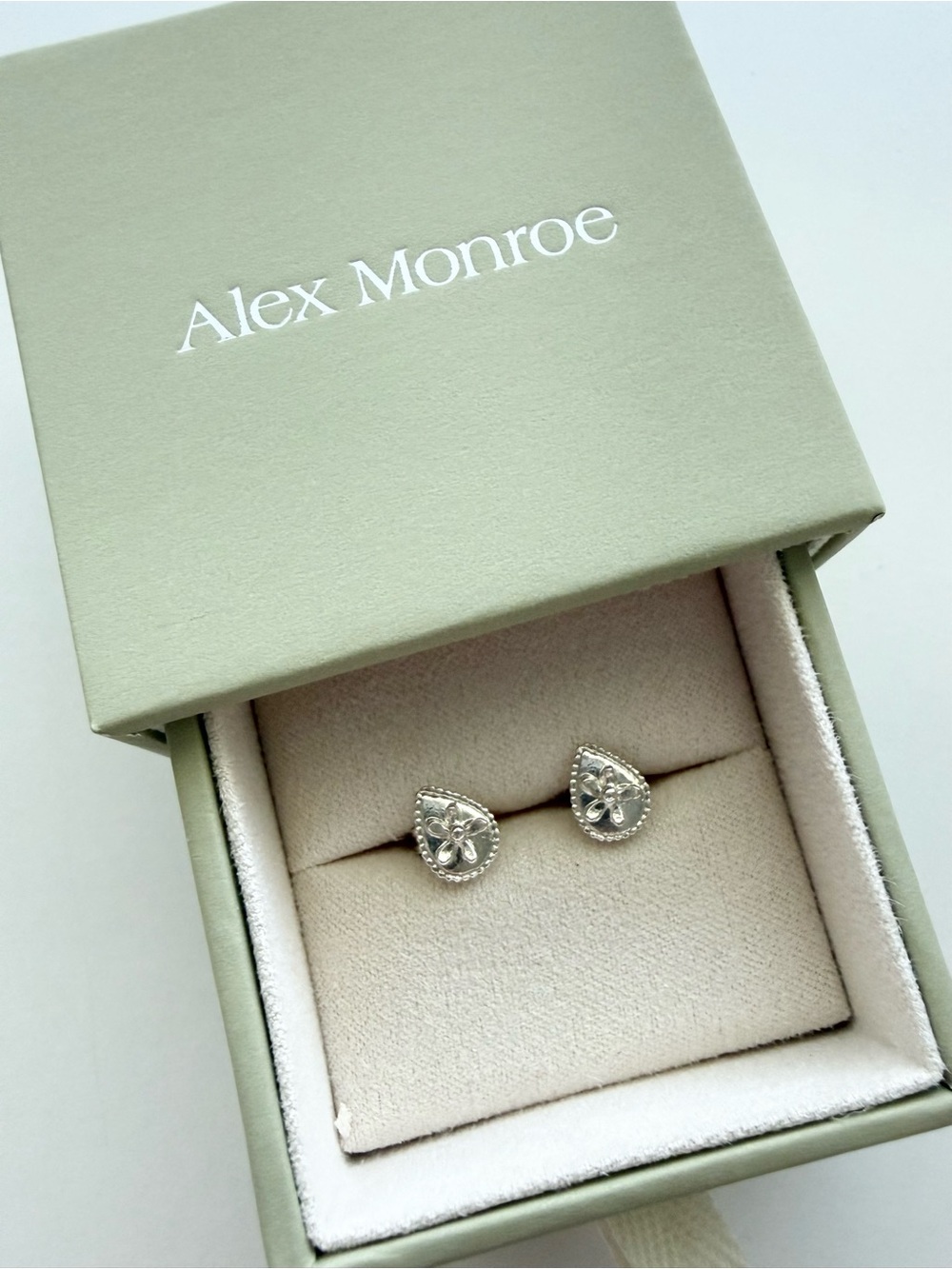 Alex Monroe Teardrop Ex-voto Flower Single Stud Earring- Sterling silver